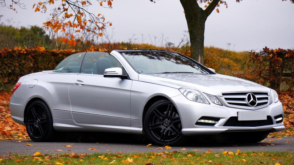 Silver convertible with clean side panels